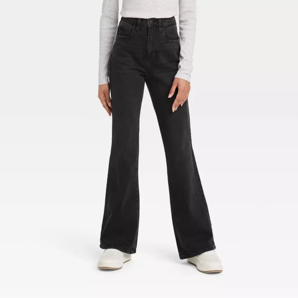 Universal Thread  Women's Black High-Rise Flare Jeans - Size 16R  NWT